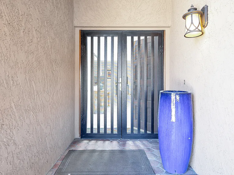 8095 E Via Del Desierto — Photo 33