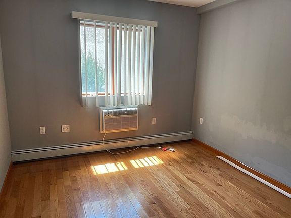 3rd image of 30-35 14th St #2S