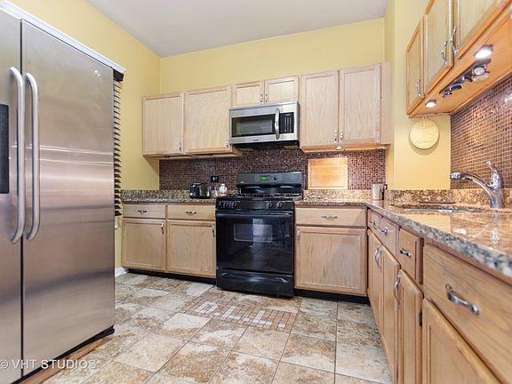 5th image of 9046 S Dauphin Ave