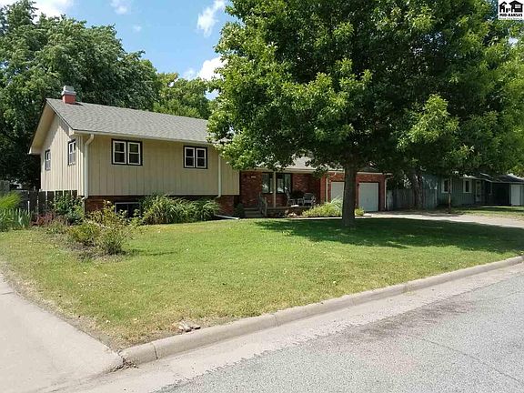 2nd image of 1813 James St