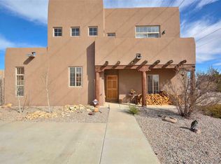 4221 Rock Castle Ln, Santa Fe, NM 87507