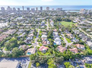 775 Southern Pines Dr, Naples, FL 34103