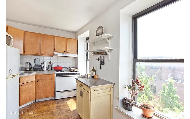 Rented by Douglas Elliman | media 3