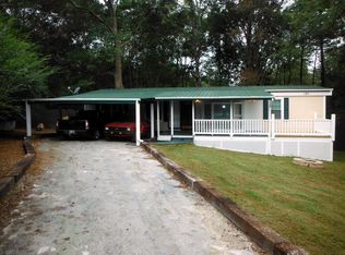 121 Ridgeway Ct, Acworth, GA 30101