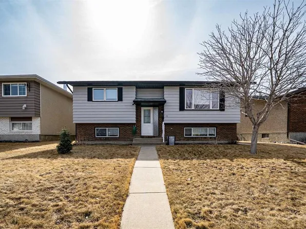 25 N Seven Persons Cres SW, Medicine Hat, AB T1B 2A6