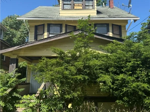 512 Eddy Rd, Cleveland, OH 44108