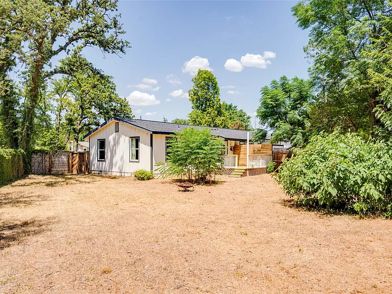 1400 Marcus Pl #B — Photo 37