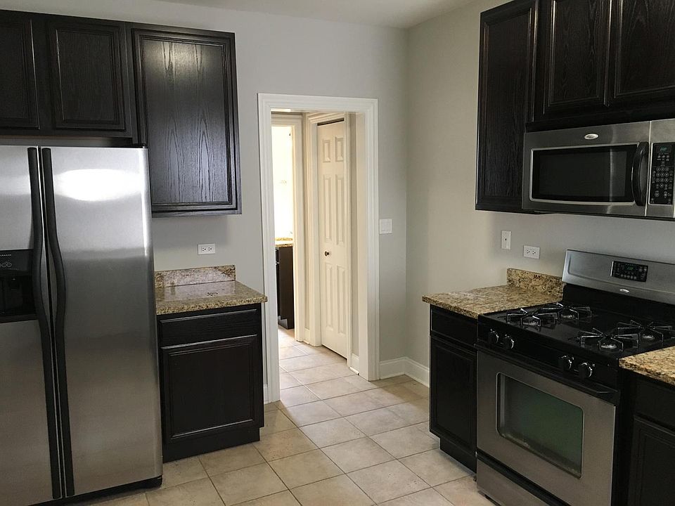 1st image of 4002 N Hamlin Ave #1S