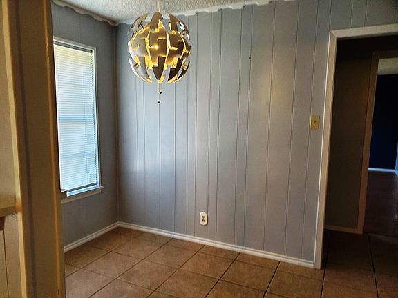 4th image of 3007 Lindenwood Dr