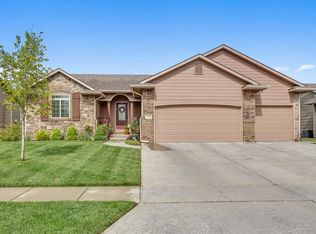 1243 N High Park Dr, Derby, KS 67037