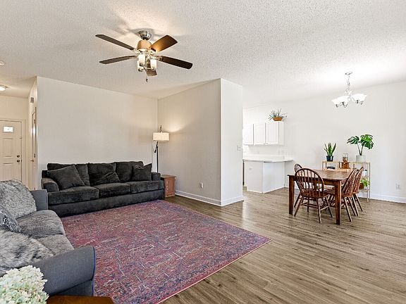 4th image of 5323 Brassie Dr