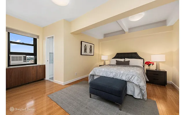 Sold by Douglas Elliman | media 14