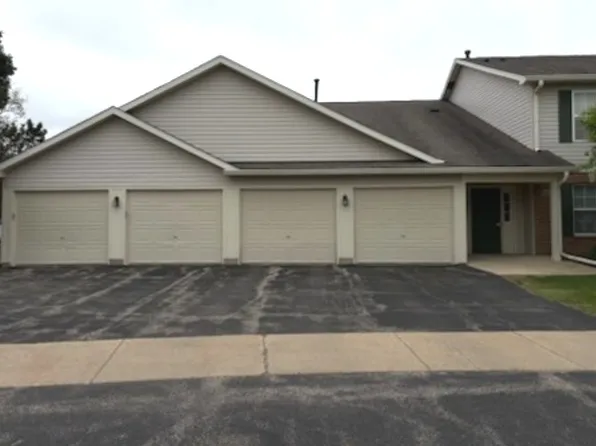 1127 N Red Oak Cir Unit 2, Round Lake Beach, IL 60073