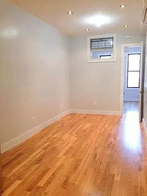 Rented by Nooklyn NYC LLC | media 30