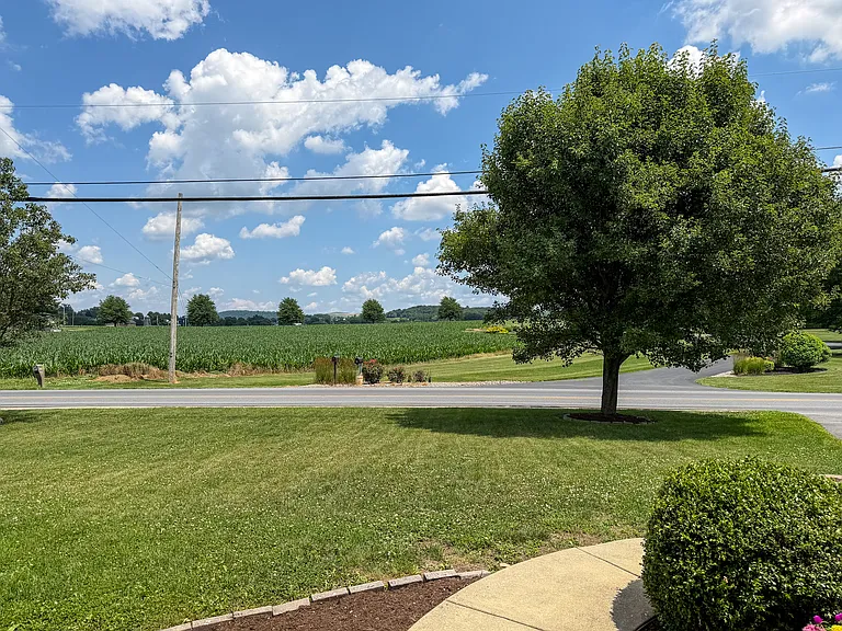 1387 Sheep Hill Rd — Photo 4