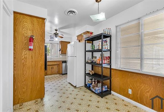 3rd image of 1817 65th Ave