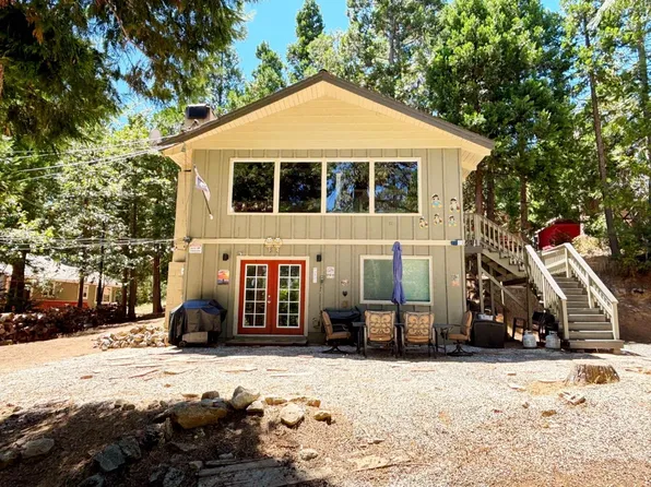 24060 Paumma Pl, Mi Wuk Village, CA 95346
