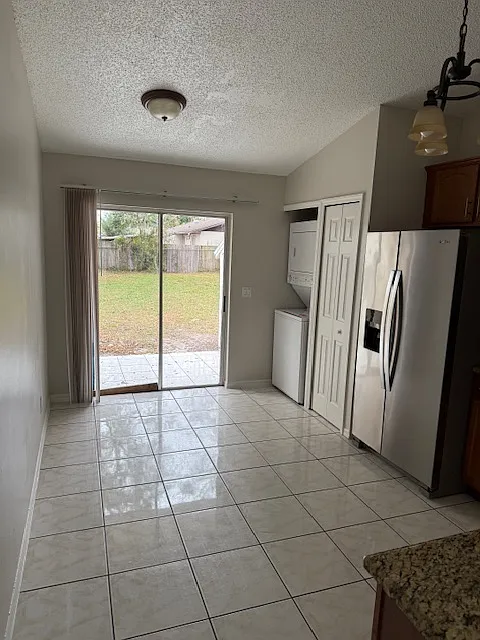 2 bed, 850 sqft, $1,600 — Photo 2