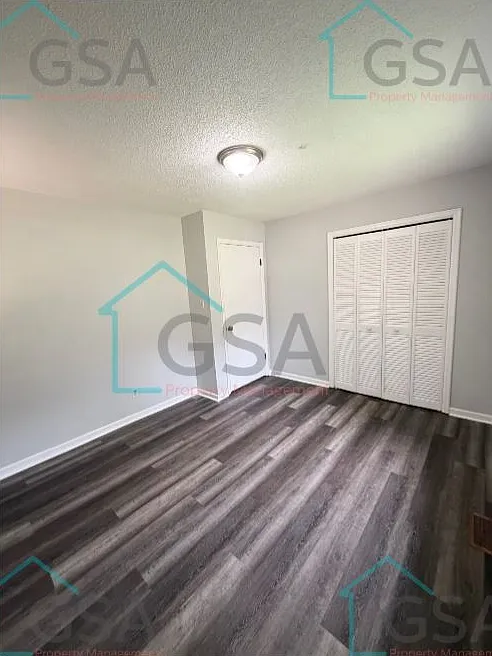 313 Dove Ct