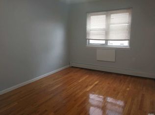 3816 149th Pl, Flushing, NY 11354