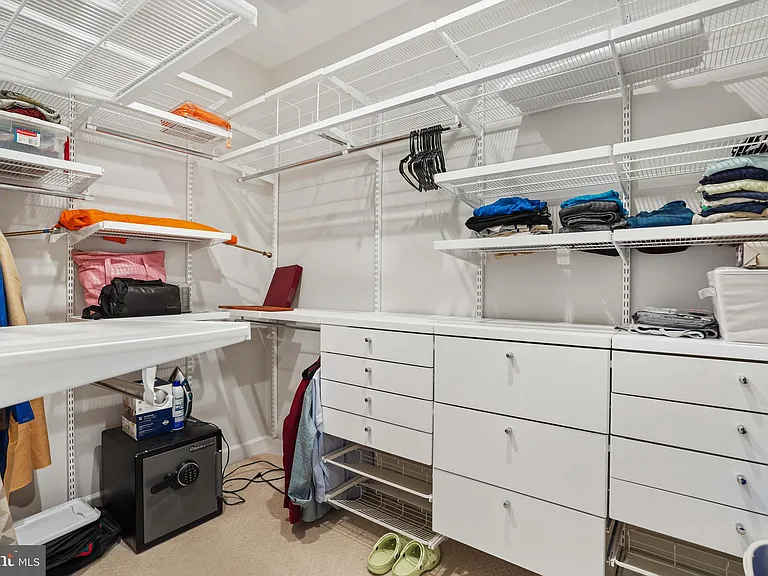 412 Blue Flax Pl — Photo 32