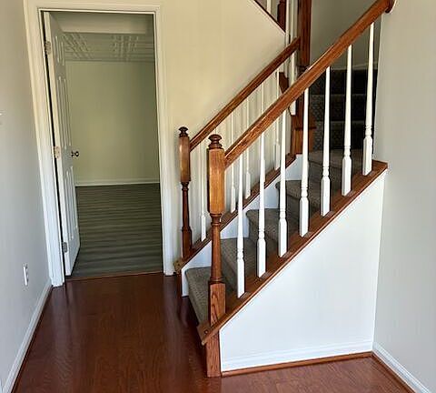 3rd image of 1096 Sparrow Way