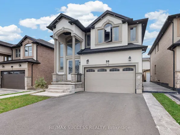 96 Nashville Cir, Hamilton, ON L8G 0B4