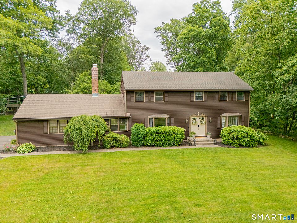 1st image of 260 Pilgrim Lane