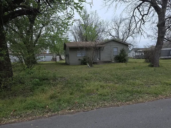 1120 W Spring St, Collinsville, OK 74021