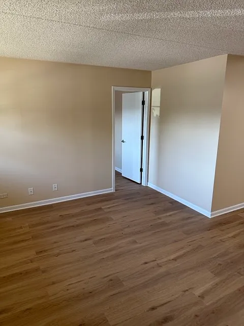 2 bed, 1.5 bath, 944 sqft, $2,200 — Photo 4