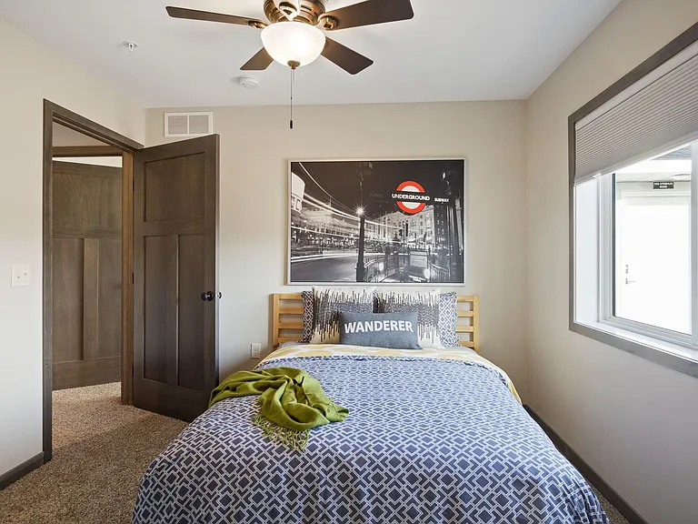786 Peregrine Cir — Photo 89