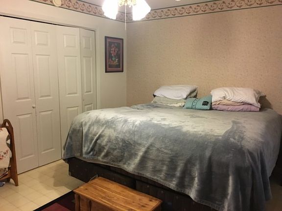 4th image of 23235 Elton Dr