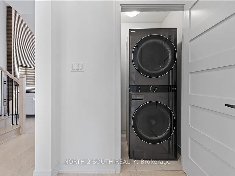 118 Berkely St — Photo 6