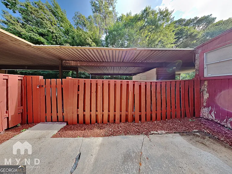 1963 Whitehall Forest Ct SE — Photo 18
