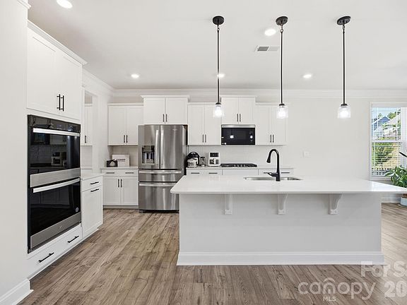 2nd image of 125 Saidin Ln