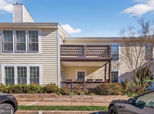 9919 Oakton Terrace Rd, Oakton, VA 22124