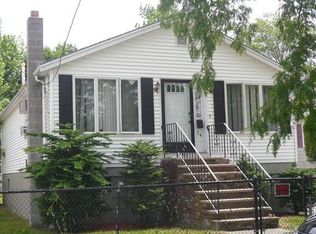 34 Sheafe St, Malden, MA 02148