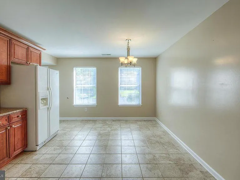 5678 Sutter Ln — Photo 7