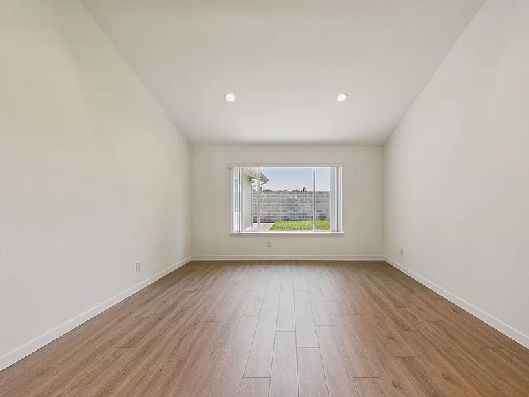442 Fontanelle Dr — Photo 5
