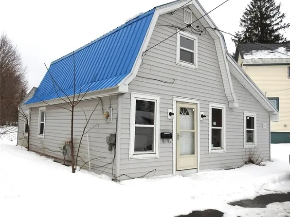 802 Parham St, Carthage, NY 13619