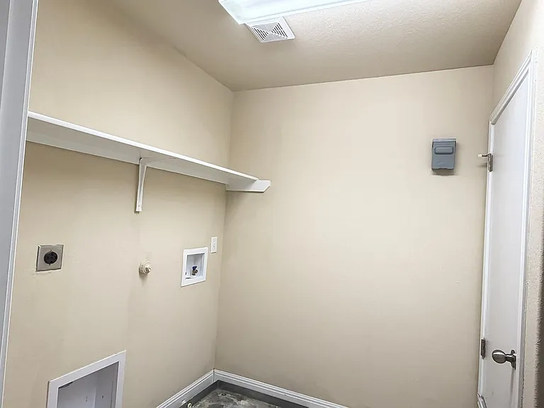 621 Cavan — Photo 24