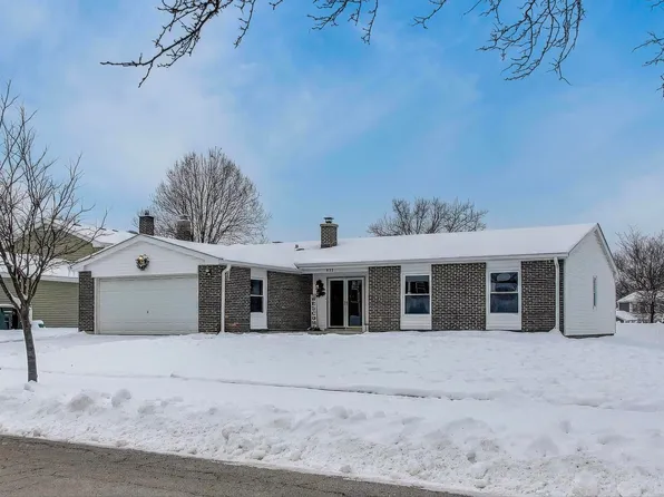 632 Independence Ave, Westmont, IL 60559