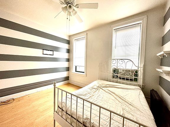 5th image of 1163 43rd St #1A