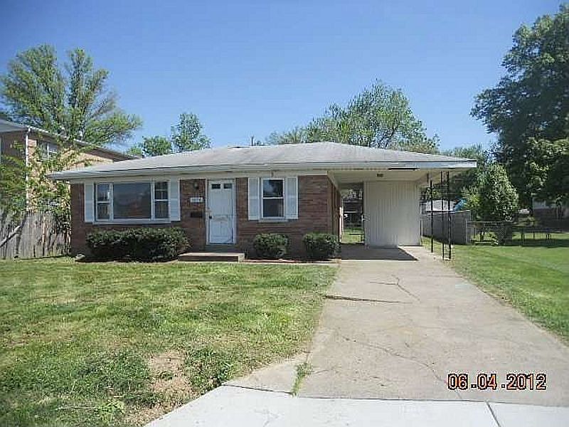 1st image of 1076 S Lincoln Park Dr