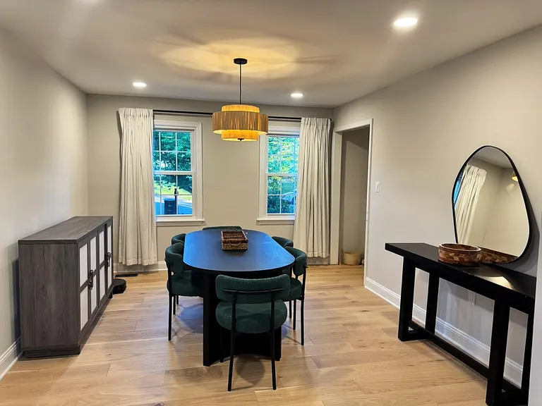 1758 Albert Dr — Photo 14