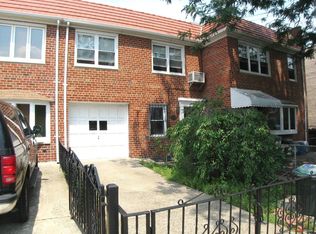 2224 49th St, Astoria, NY 11105