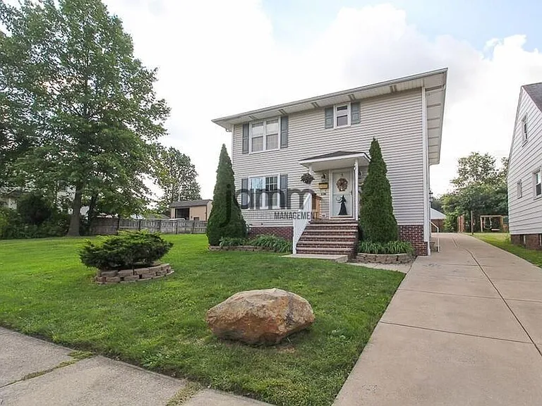 3027 Brookdale Ave #3027 BROOKDALE AVE — Photo 2