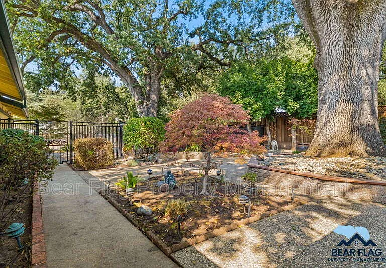7919 Ridgemont Dr — Photo 76