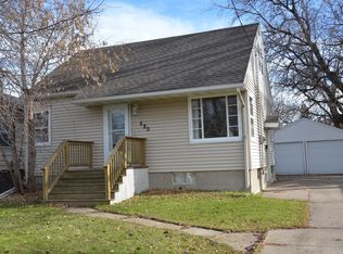 520 14th St N, Moorhead, MN 56560