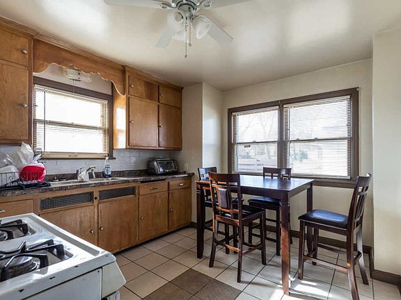 3rd image of 3801 N 50th St #3803